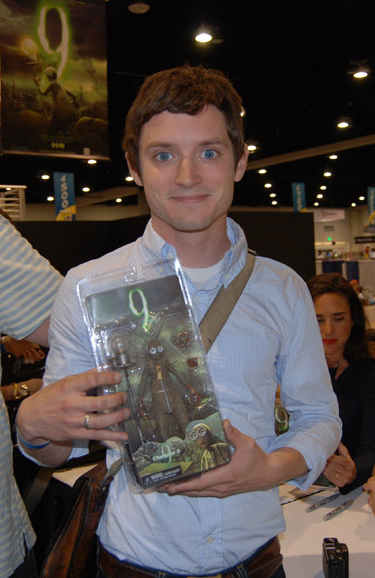 Please note, not all figures come hand-delivered by 

Elijah Wood.